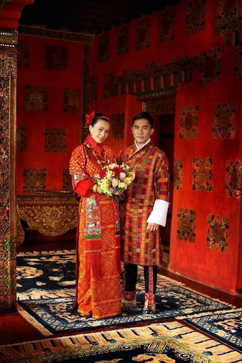 嘉玲、偉哥再訪最快樂的國家差電小住。