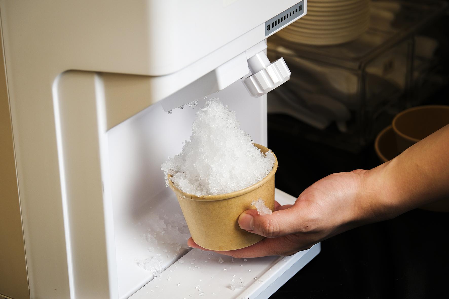 燒烤場設有自助刨冰機。