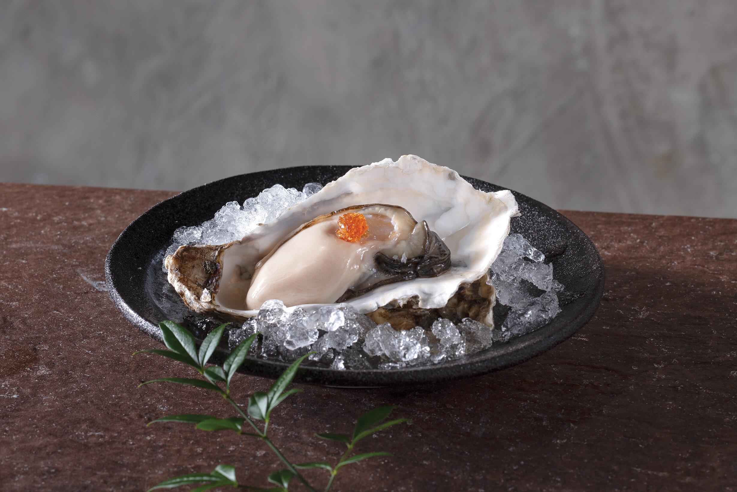 日本時令活蠔 $58隻 蠔肉飽滿滑溜,滿滿海洋鮮甜氣息。