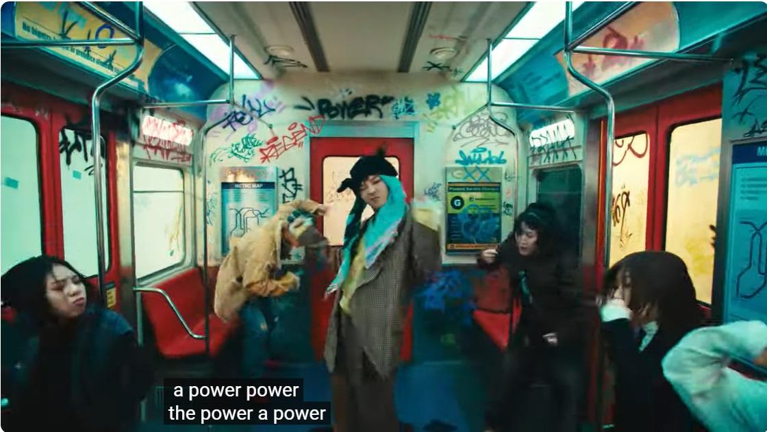 GD《POWER》MV截圖。