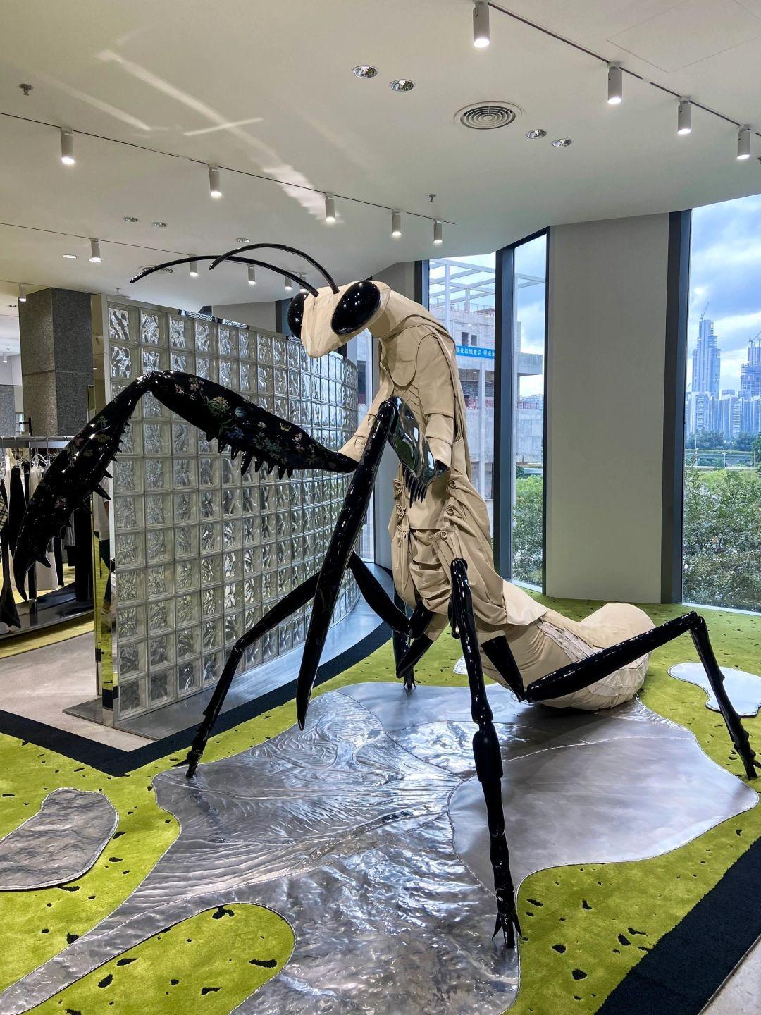 深圳10月展覽攻略:夢幻金魚、巨人雕塑與琉璃大廈