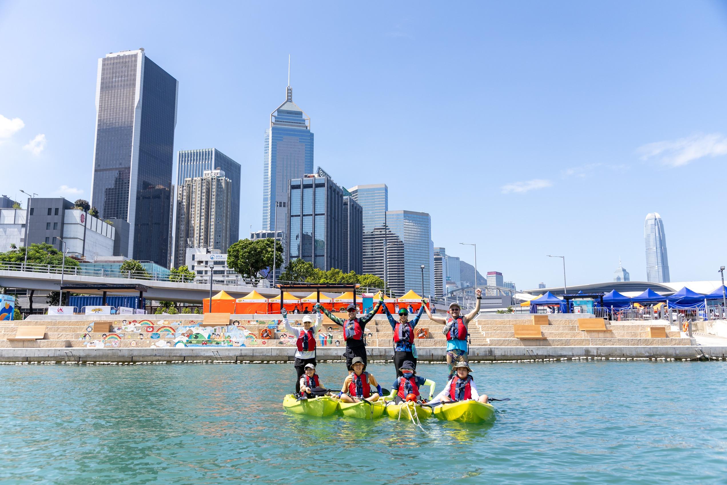 灣仔「水上運動及康樂主題區」舉行「維港同舟共遊 」體驗活動。