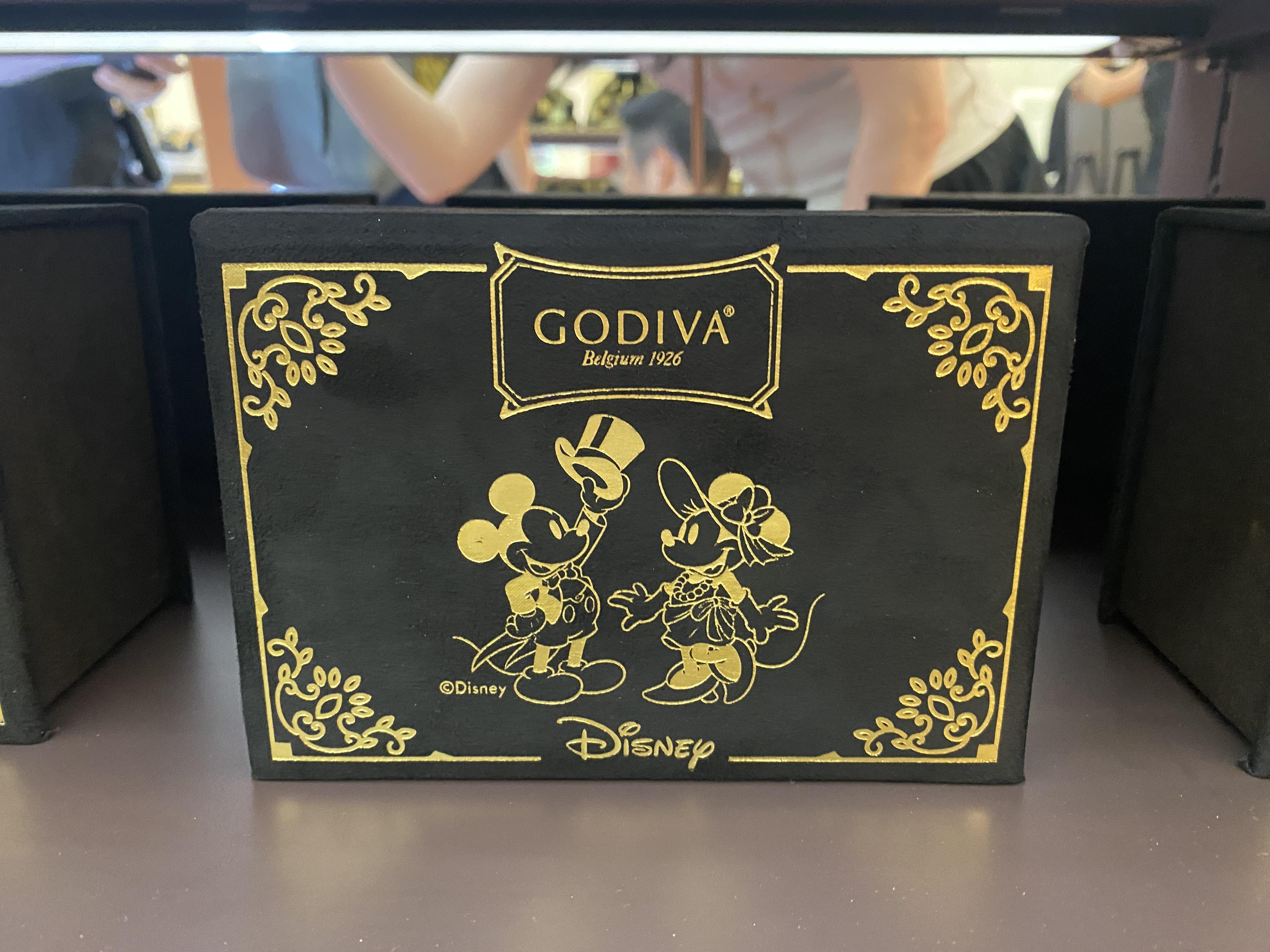 場內發售5款別注版經典米奇系列朱古力禮盒。