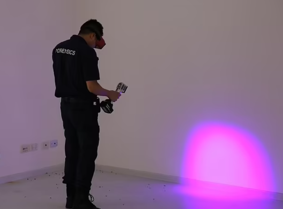 警方人員到場調查。(互聯網)