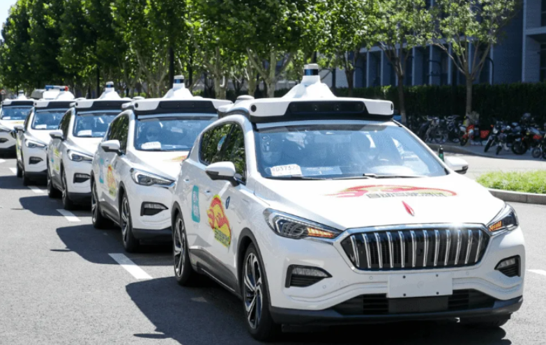 「蘿蔔快跑」自2021年發布,在全國11個城市開放載人測試。(網上圖片)