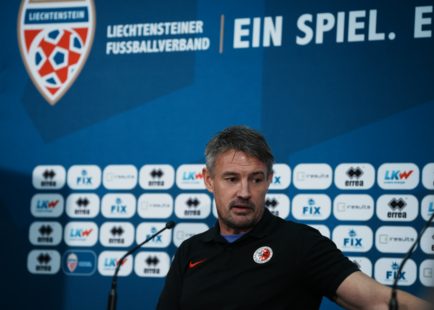 香港足球代表隊新任主教練韋斯活首仗正式領軍作客列支敦士登隊,以0:1輸波 (足總圖片)