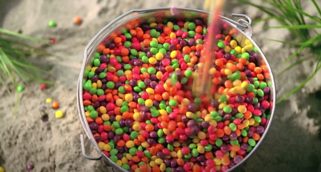 彩虹糖廣告。(互聯網)