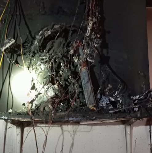 屋內電掣燒毀。(互聯網)