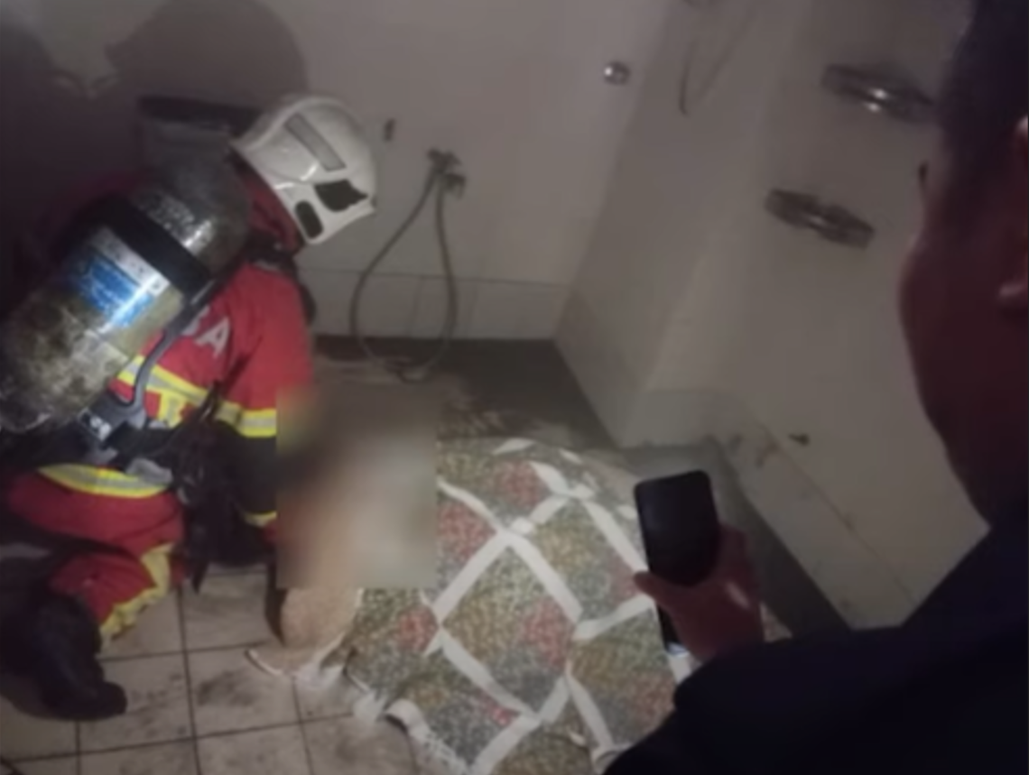 31歲的華裔女子Vivian John,不幸倒斃於浴室內。(互聯網)