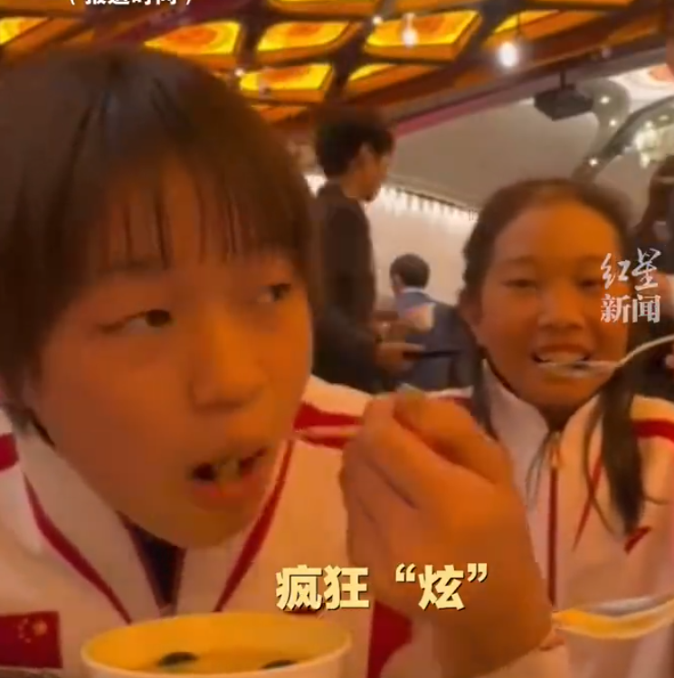 全紅嬋於巴黎奧運後享受了假期,在飲食方面「放飛自我」。 影片截圖