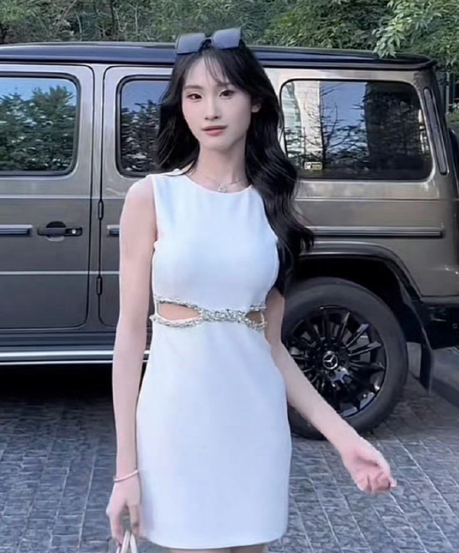 易建聯傳嫖妓變性人|網上瘋傳這名「跨性別人士」身份稱是一位有「京城喬姐」之稱的網紅李金金。據悉只有19歲的李金金是男兒身,喜愛易服,曾涉嫌用假身份證,亦曾男扮女裝進入女浴室而被刑拘。(網上圖片)