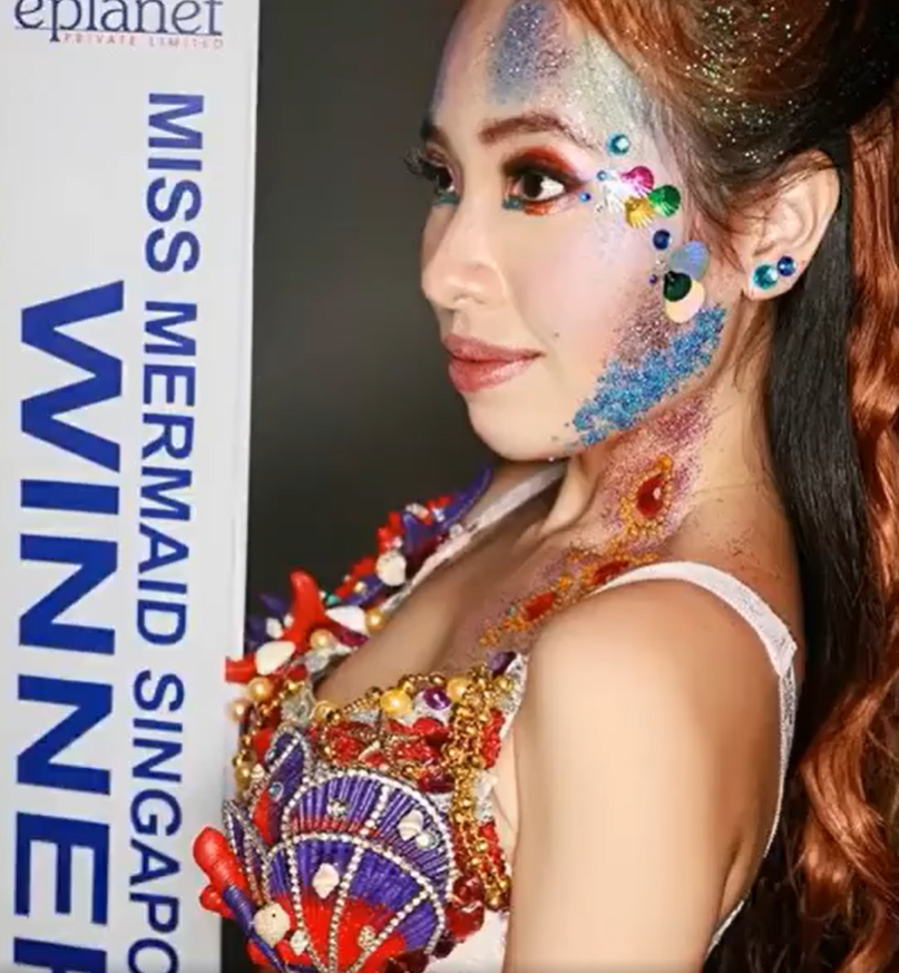 被告陳怡蓉是新加坡選美冠軍。(互聯網)