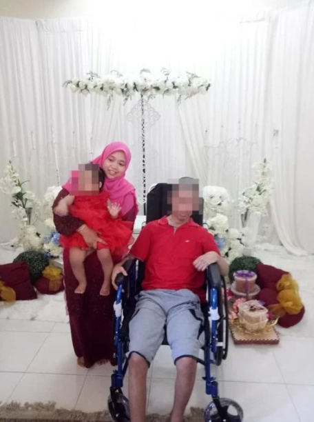 女事主及前夫的舊照。(互聯網)