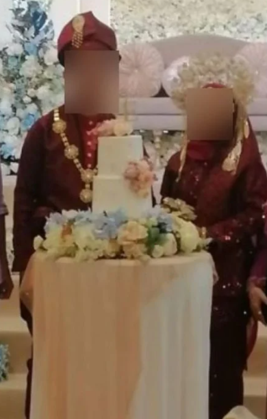 女事主上傳前夫跟新娘子的照片,並祝福他們。(互聯網)