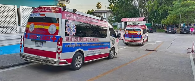 該名男遊客在救護員到場前已證死亡。(互聯網)