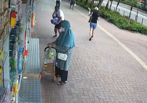 網上瘋傳一段「偷紙巾」的閉路電視片段 FB香港突發事故報料區及討論區