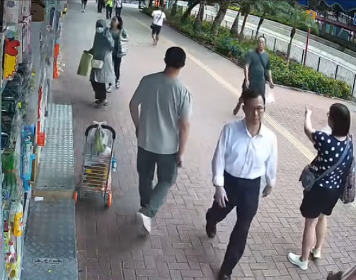 網上瘋傳一段「偷紙巾」的閉路電視片段 FB香港突發事故報料區及討論區