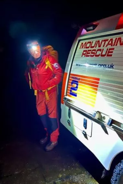 搜索隊連日搜尋。(互聯網)