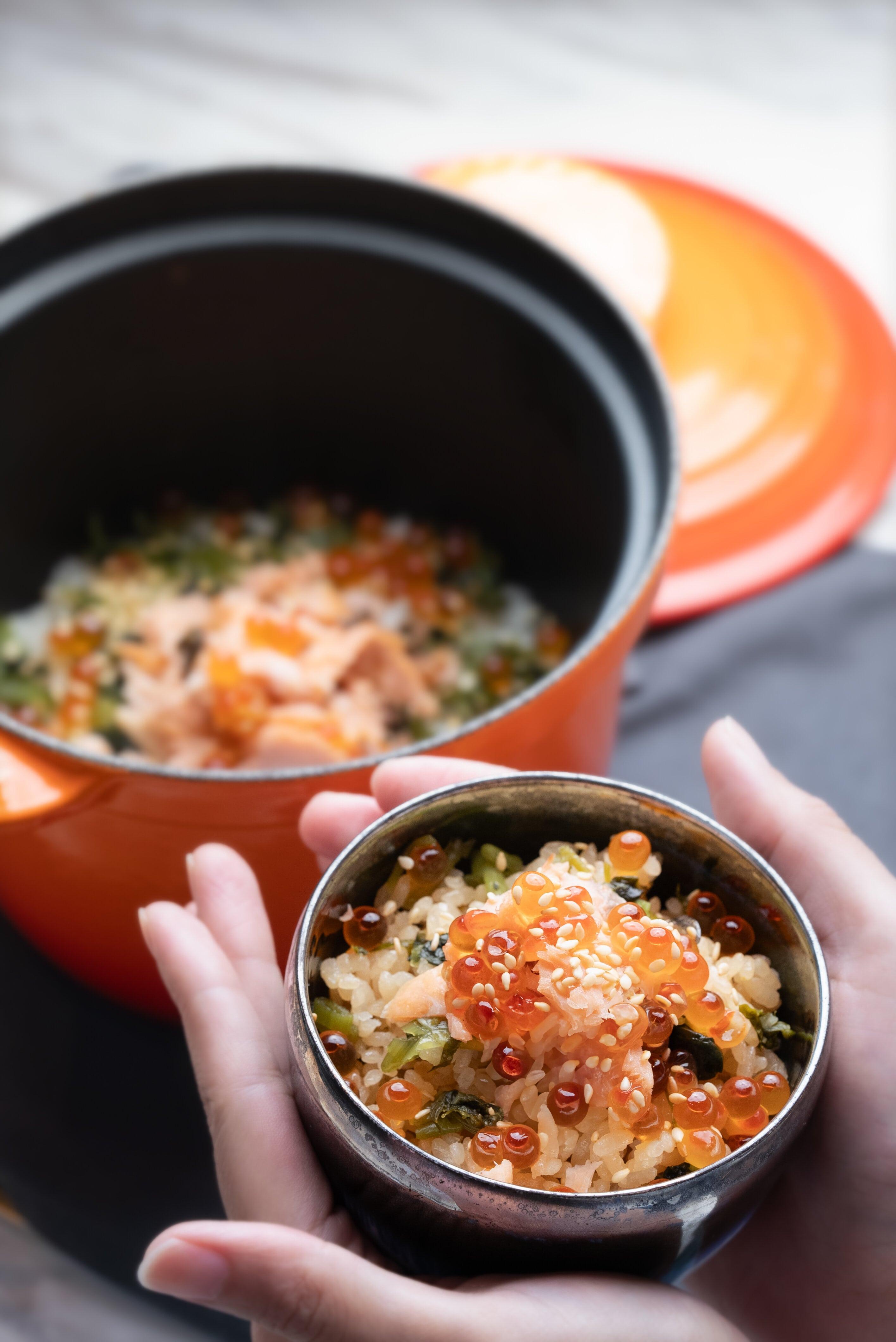 食事:銀聖三文魚土鍋飯,三文魚籽,花山葵,芝麻,味噌湯,漬物