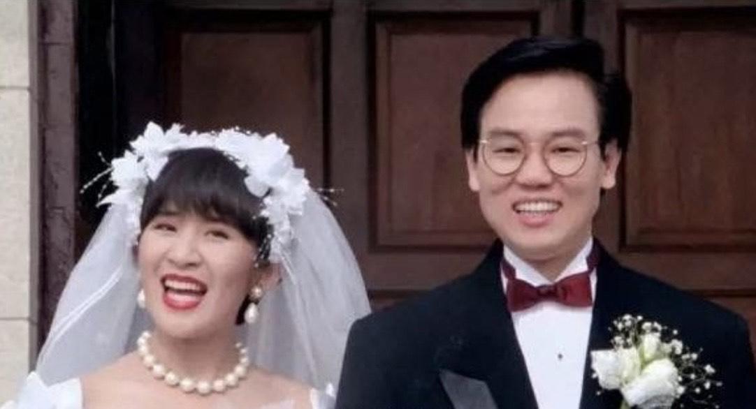 網民期待黃百鳴昔日的拍檔吳君如亦會出來一齊唱。