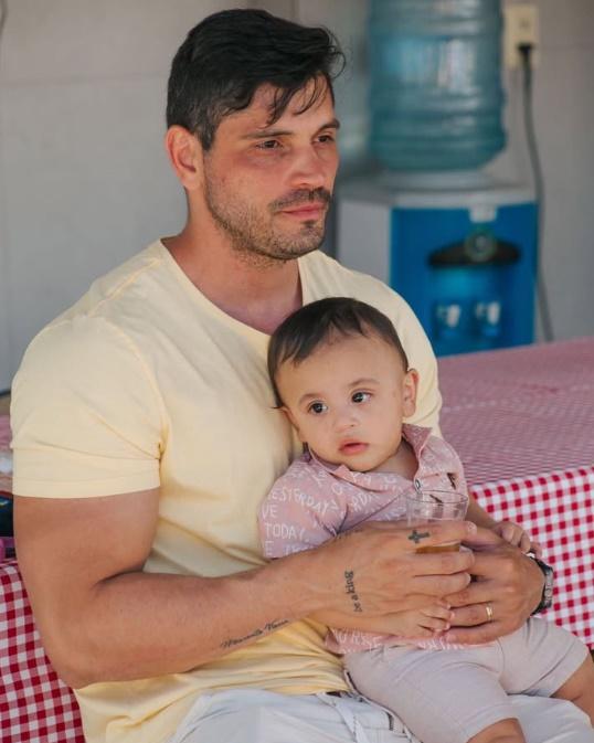 報道指,Giovanny於8個月前喪妻。(X)