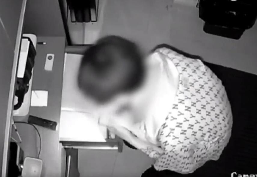 再作深一步調查發現被盜店鋪不止一間商店,竟然多達8間。(微博)