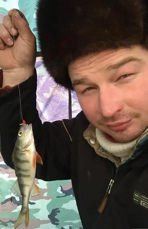 Mikhail送院後表示,漂流期間靠收集雨水和船上僅夠維持2個星期食物維生,獲救時的體重較出海前驟降50公斤。(X)