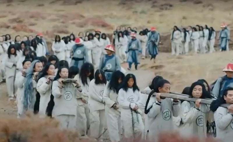 不少網民坦言希望體驗穿囚服、戴枷鎖,亦有人率先表明想去寧古塔扮演衙役或土匪。(網上截圖)