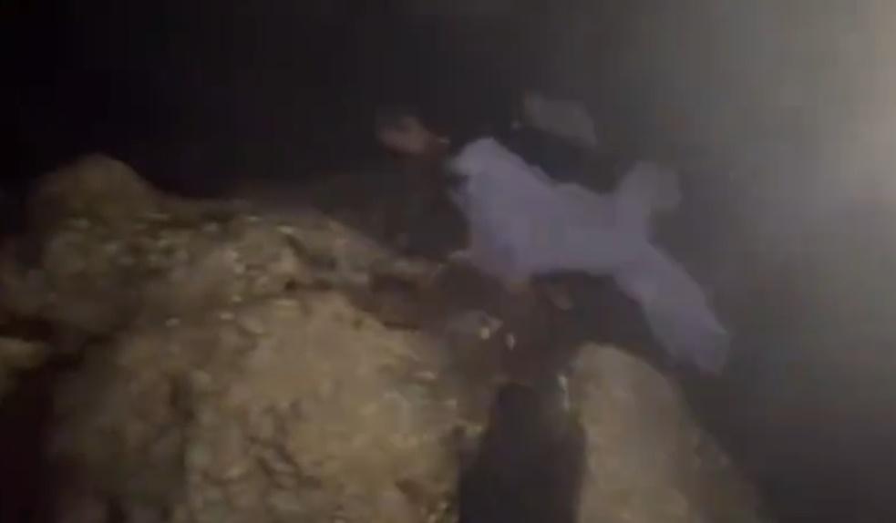 救援人員表示,4人在途中天氣突變遇難,其中2人獲救,2人遇難。(微博)