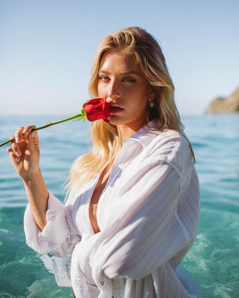 擁有逾100萬Fans的網美Skyler Simpson。(IG)