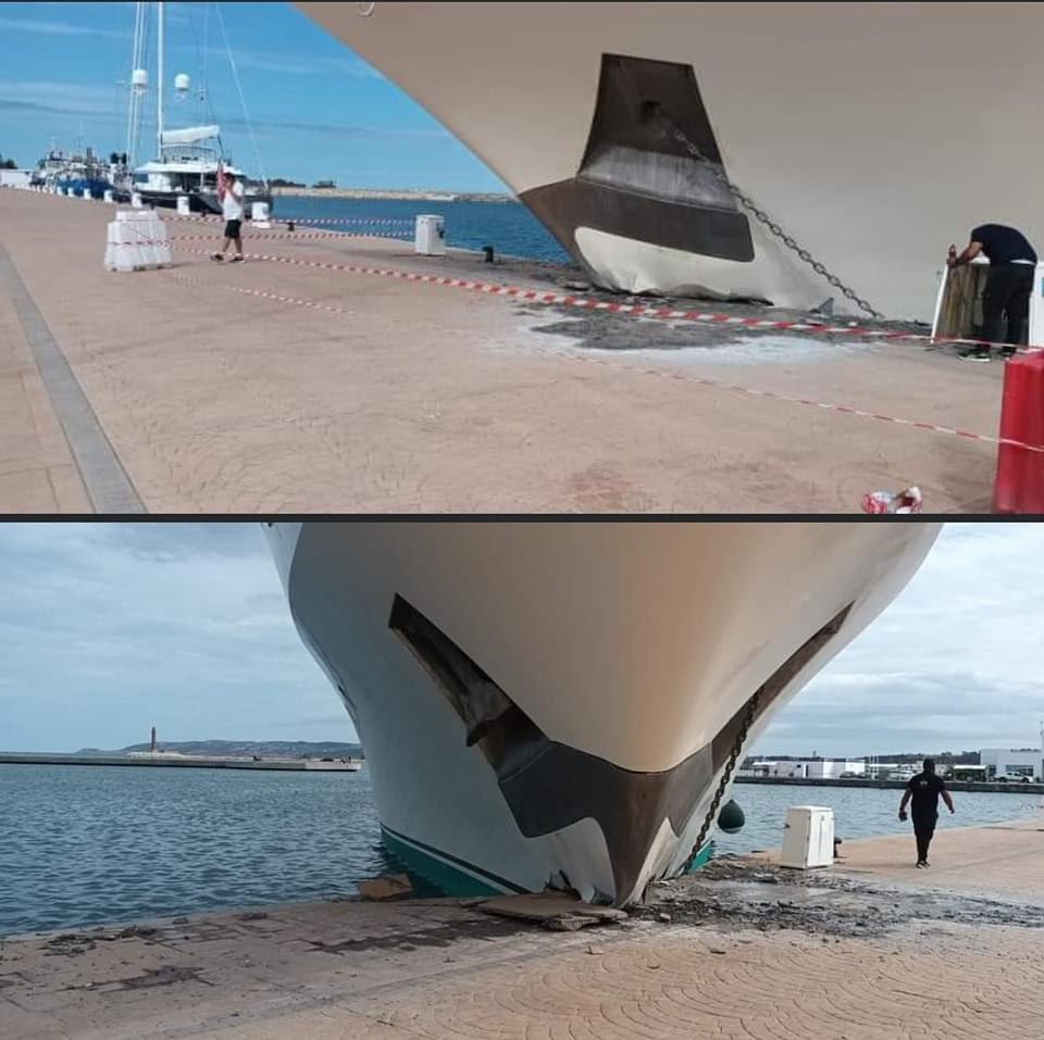 航頭撞上碼頭,船底、船體都有大面積損壞,混凝土碼頭亦被撞毀。(X)