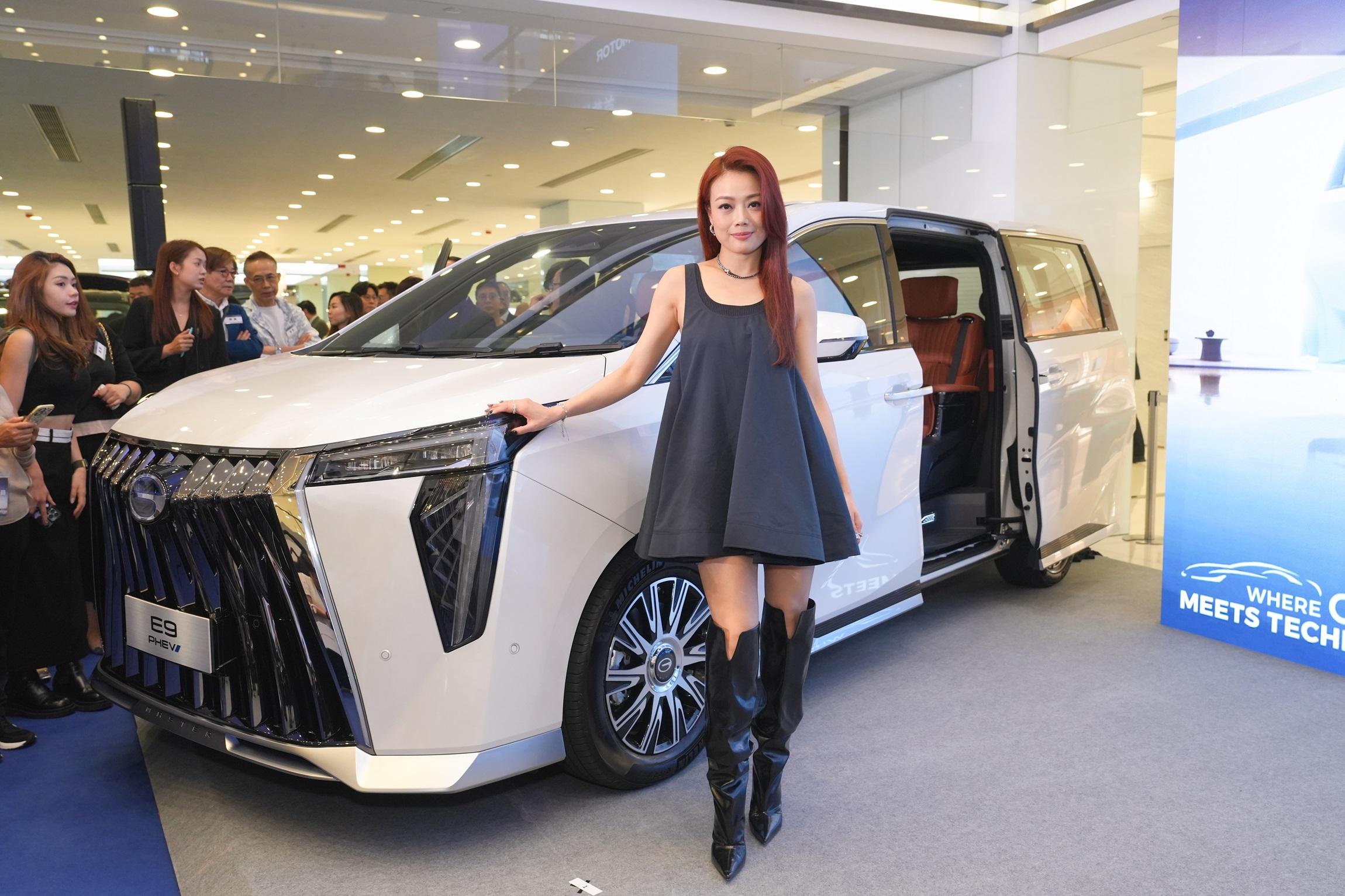 容祖兒認為保姆車有如自己第二個家,必須舒適。