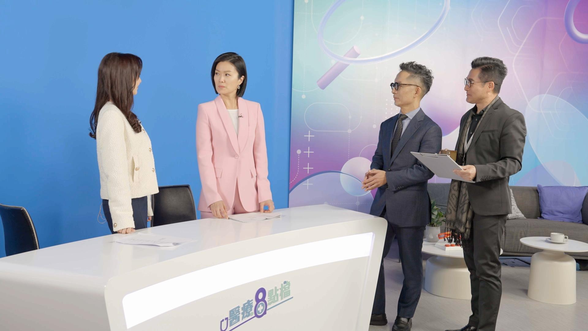 二人在短片中同是健康節目主播,常常為爭取最獨特與最吸引人的新聞題材而鬥個不停。