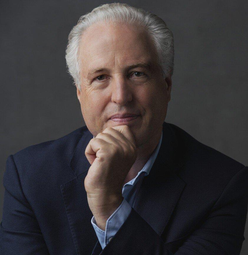 漢力克是世界頂尖指揮家之一,其獨特的詮釋和改編廣泛曲目而聞名。他是匹茲堡交響樂團音樂總監,在他的帶領下,樂團延續演奏音樂的傳統,多次獲得格林美獎提名。