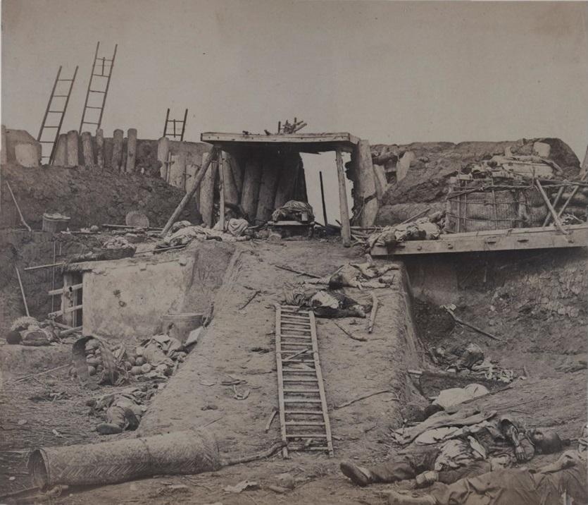 第二次鴉片戰爭時被英法聯軍攻陷的大沽北炮台內部,1860年。