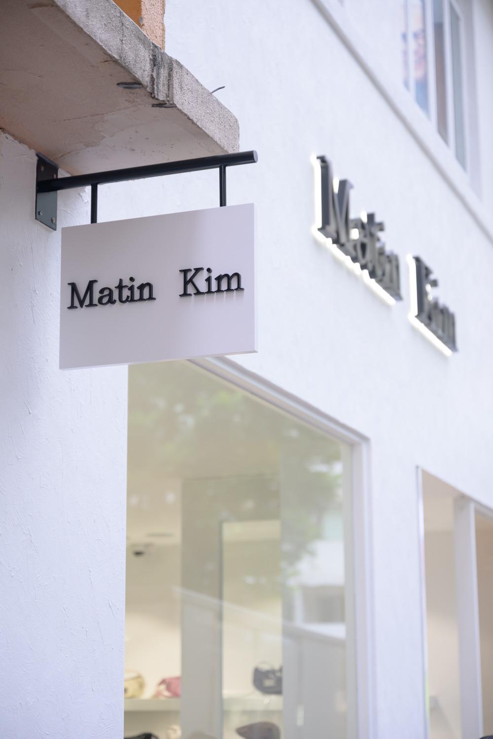 Matin Kim首間專門店登陸銅鑼灣,裝橫以首爾專門店為藍本,採用品牌一貫粗獷、自由和自然美學。