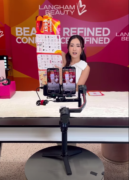 首次直播的Kayan,表演稱職。