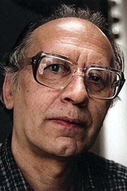 西爾維斯特洛夫自學成材,及後跟隨Boris Lyatoshinsky和Lev Revutsky學習作曲和對位法。他在古典樂界屬於「基輔前衛派」,曾創作《Spectrums》及《Symphony no 2》等樂曲。