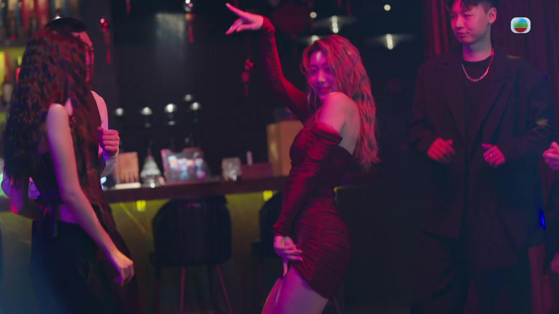 莫韻諰性感演出,相當吸睛。