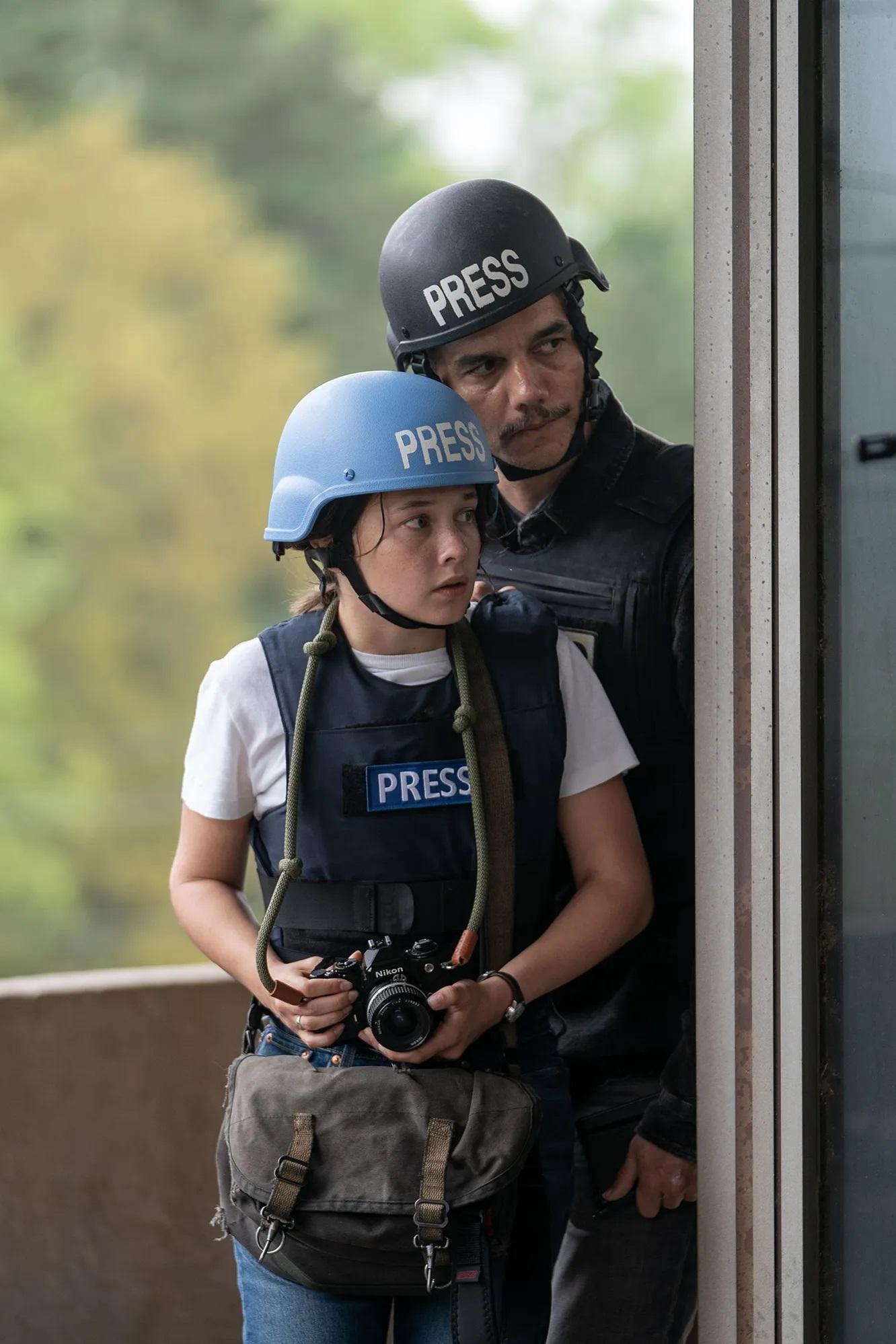 《異形:羅穆盧斯》女主角佳莉絲柏妮在《美帝崩裂》中令人刮目相看。