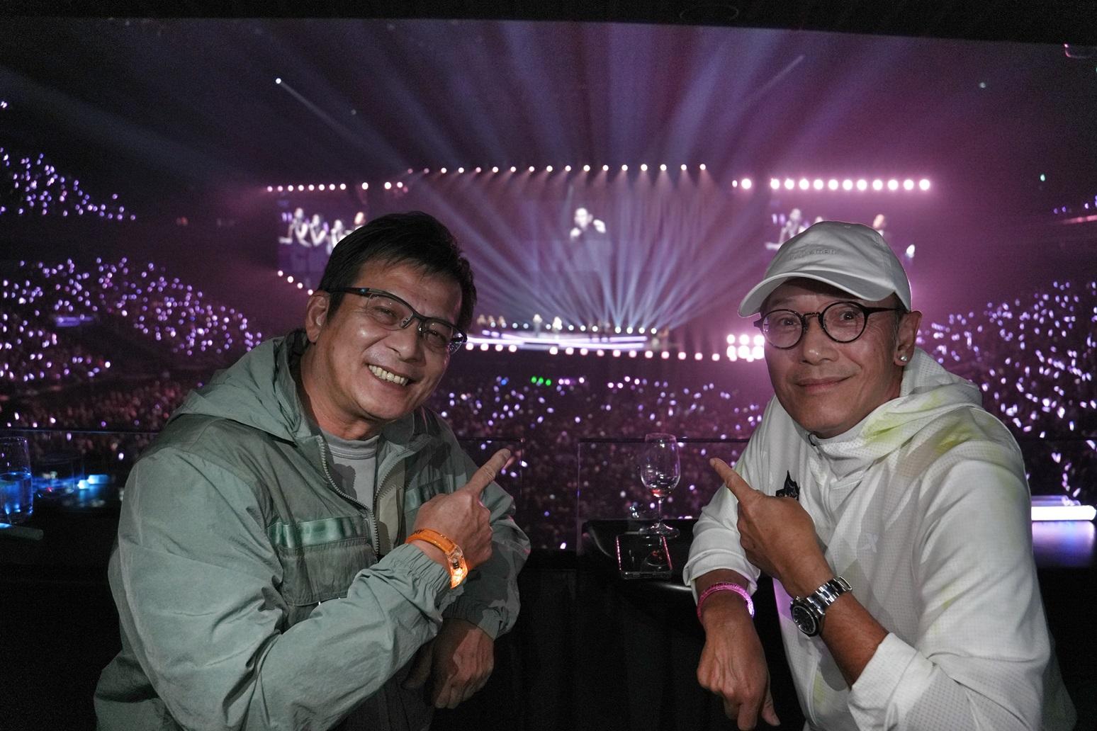 黃日華和苗橋偉專程往澳門捧門看劉德華演唱會。