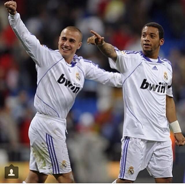 皇馬球星對巴塞傳奇|簡拿華路(左)將來香港獻技。