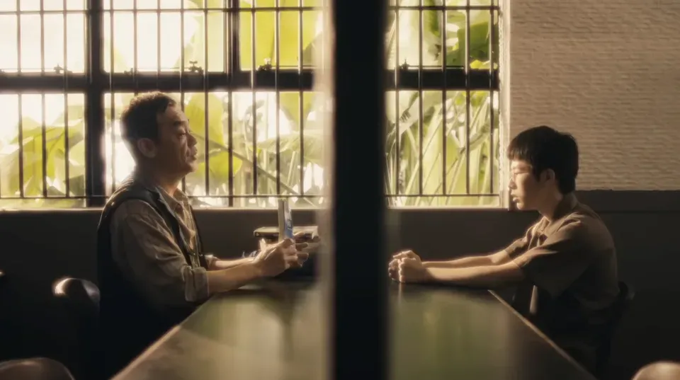 根據多年前報導,行兇少年父親即使面對家破人亡嘅傷痛,仍表明會原諒兒子