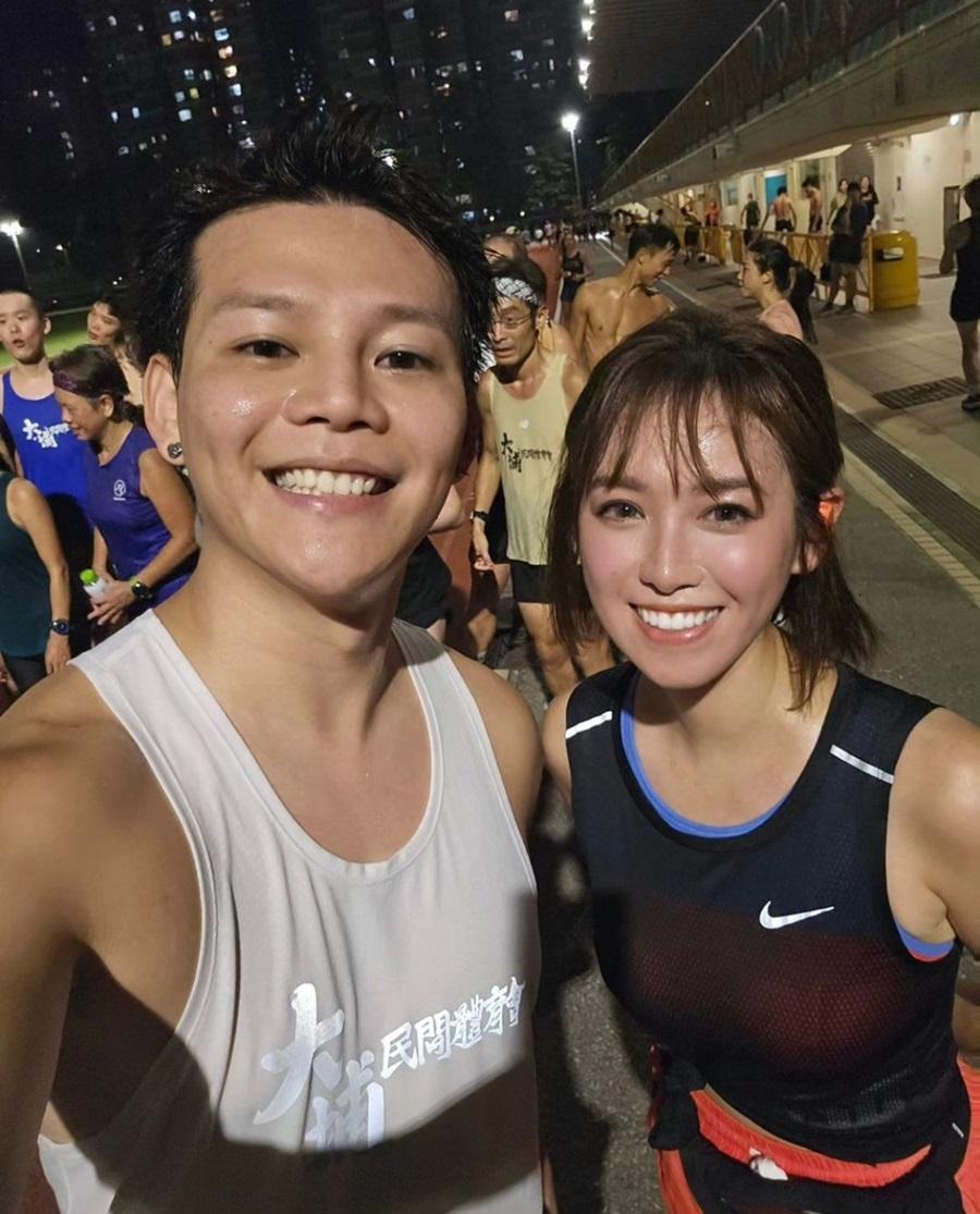 保錡與Vinky在運動場結緣,兩人經常約跑。