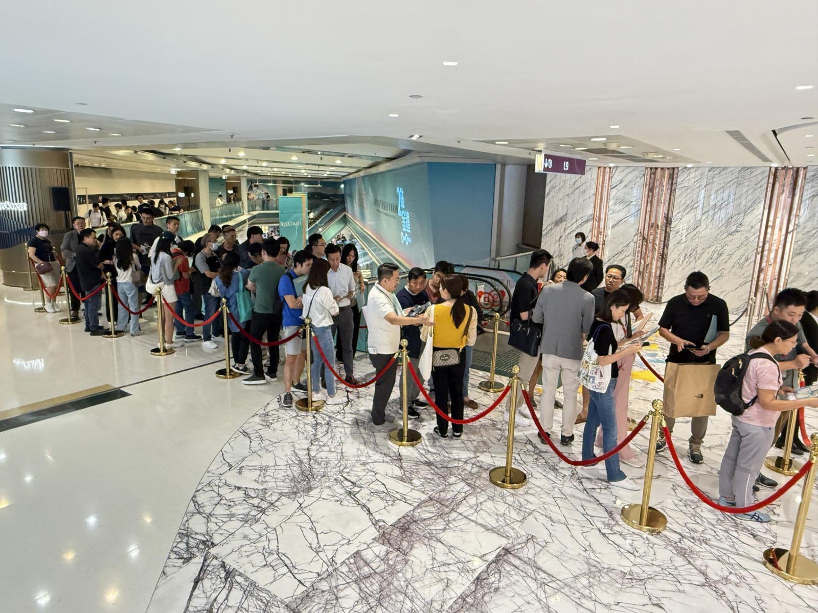 「BLUE COAST II」示範單位周六(11日)起對外開放,首日已錄8,000人次參觀。