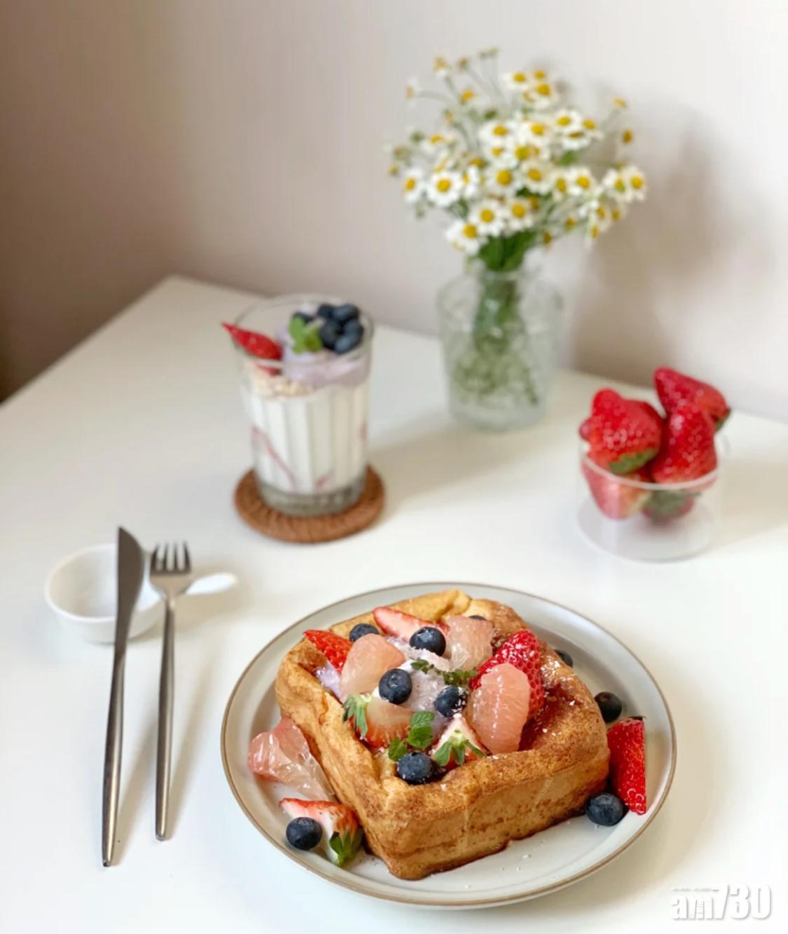 French Toast建議選用較厚的白麵包製作。