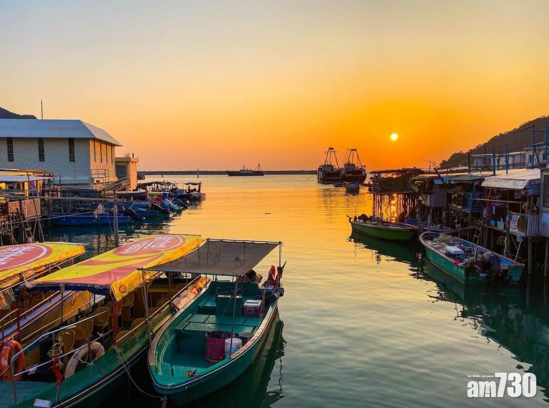 大澳充滿水鄉情懷,在碼頭可以等待完美日落。