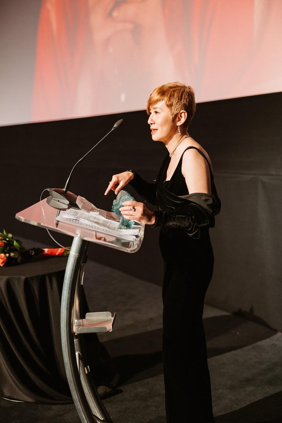 吳君如獲第9屆倫敦東亞電影節獲頒發榮譽獎 (Honorary Award),領獎致辭時表示會堅持演戲至最後一刻。