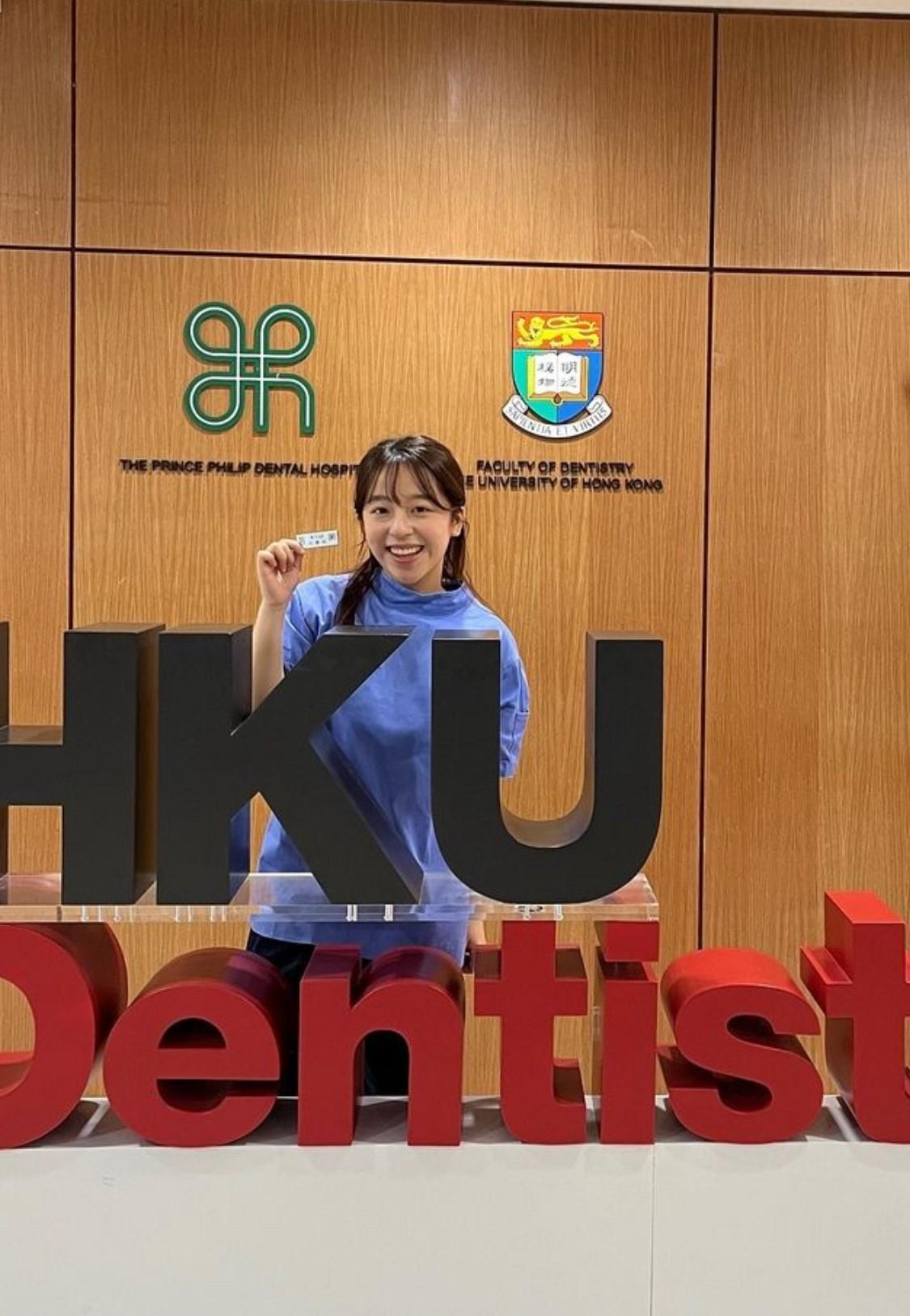 小如豬日前在IG分享港大牙醫學院相片,並留言:「大家唔洗驚,因為我仲驚過你。」
