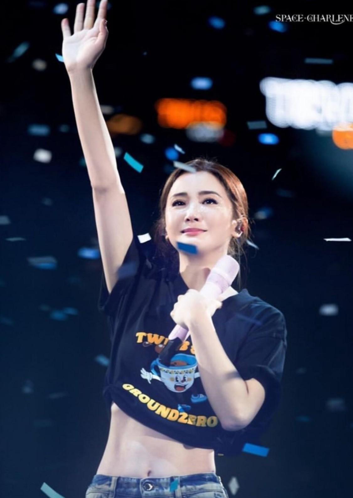 Twins出道23年,仍有大量歌迷支持,阿Sa發文:「感動到哭。」